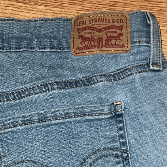 Levi Strauss & Co Jean Shorts mid-Length - Picture 3 of 7